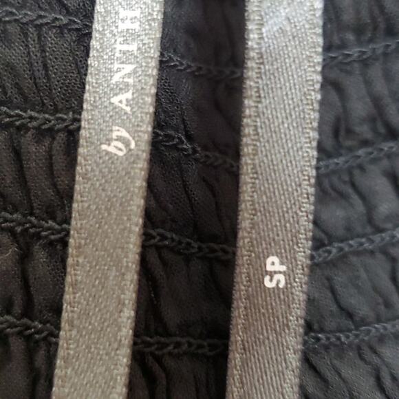 Delicate floral silk Anthropologie dress size SP light pink, ivory & black - Picture 10 of 11